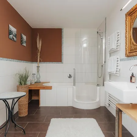 Stilvoll Und Ruhig *